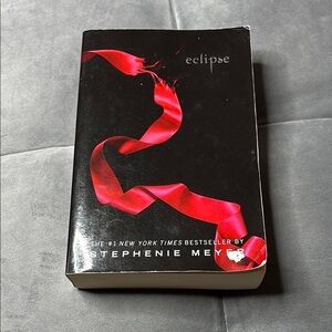 Eclipse by Stephenie Meyer Paperback